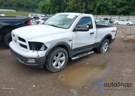 2010 Dodge Ram 1500 Slt/Sport/Trx z USA, uszkodzony, nr VIN 3D7JV1ET3AG128069
